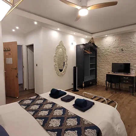 Bed and breakfast Les Cuves - - D'hotes Et 3*