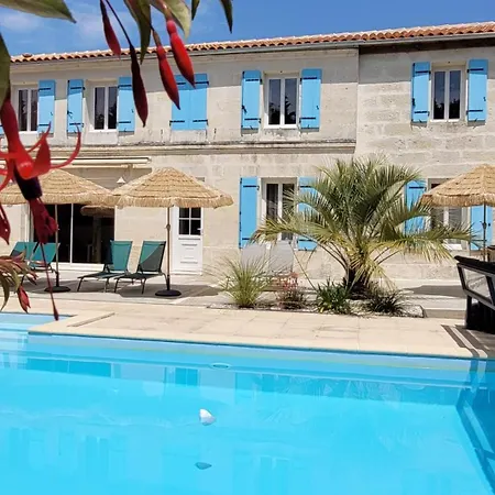 Bed and breakfast Les Cuves - - D'hotes Et Saintes
