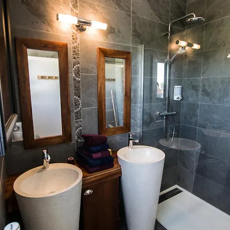 Les Cuves - - D'hotes Et Bed and breakfast 3*