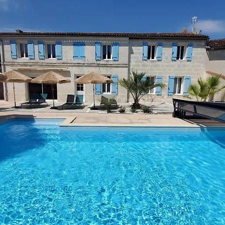 Les Cuves - - D'hotes Et 3* Saintes