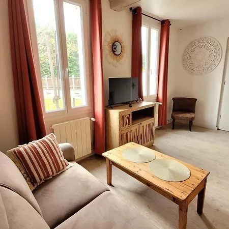 Les Cuves - - D'hotes Et 3* Saintes