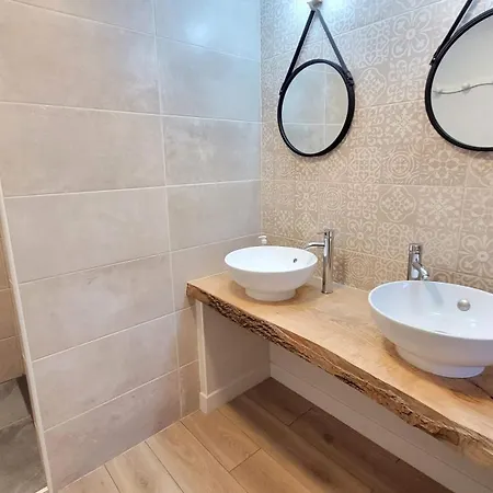 Bed and breakfast Les Cuves - - D'hotes Et 3*